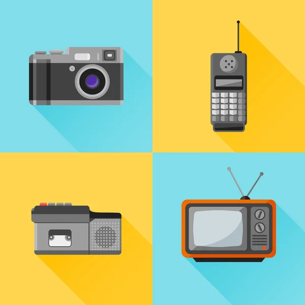 Set of retro flat icon. Photo camera, mobile phone, dictaphone, tv set — Stock Vector