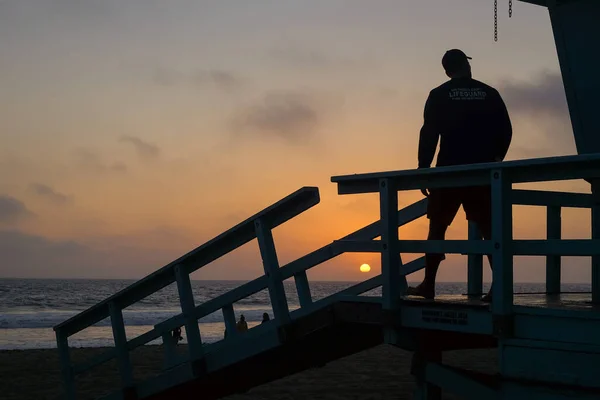 Maître Nageur Vérifiant Plage Tour Coucher Soleil Santa Monica Plage — Photo