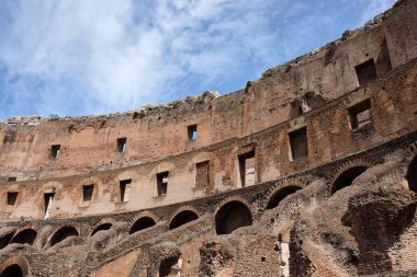 Roma kolezyumunun içi