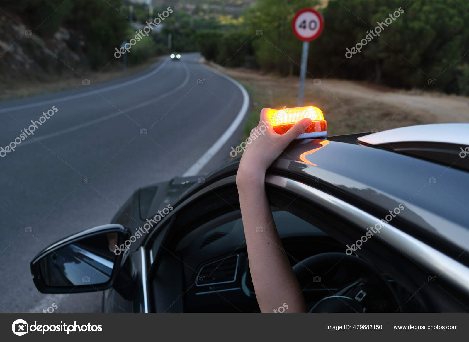 Emergency Light Damaged Vehicles Luminous Beacon V16 Help Flash Dgt Stock  Photo by ©jordimagrans 479683150