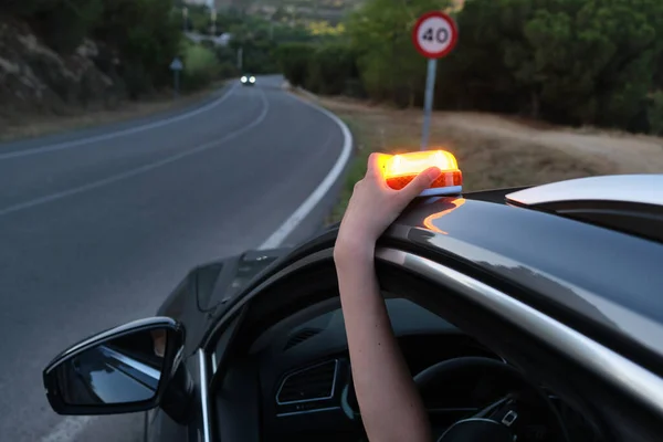 Luz Emergencia Para Vehículos Dañados Faro Luminoso V16 Help Flash — Foto de Stock