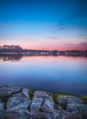 Aland günbatımı yansıma su