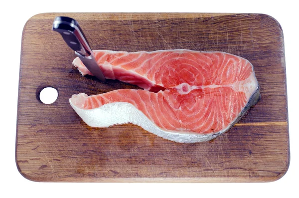 Filete de salmón en tabla de cortar aislado en blanco — Foto de Stock