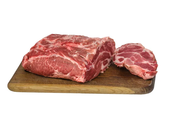 Carne cruda en tabla de cortar aislada en blanco — Foto de Stock