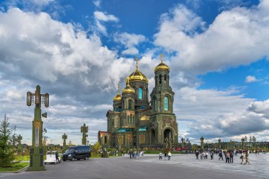 Silahlı kuvvetlerin tapınağı.