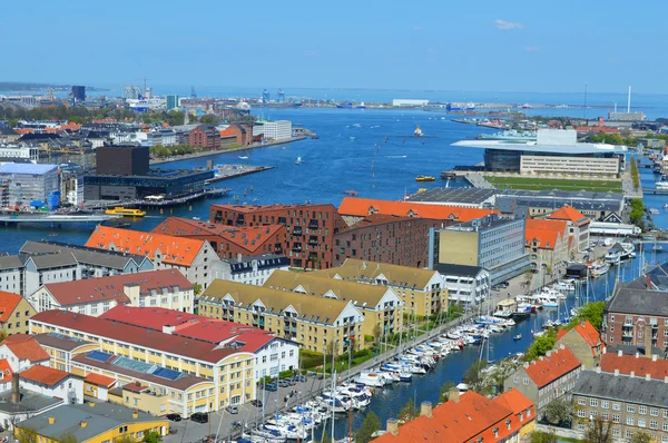 哥本哈根河的全景 免版税图库照片
