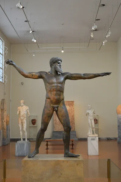 Бронзовая статуя Древней Греции — стоковое фото