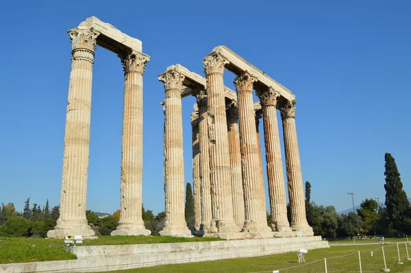 Ερείπια του ναού του Ολυμπίου Διός στην Αθήνα — Φωτογραφία Αρχείου