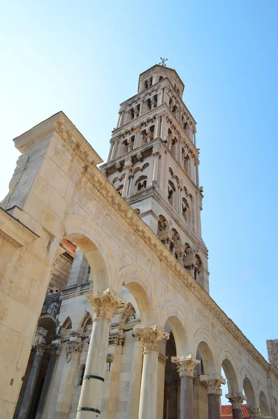 Torre spaccata della Cattedrale di San Duje — Foto Stock