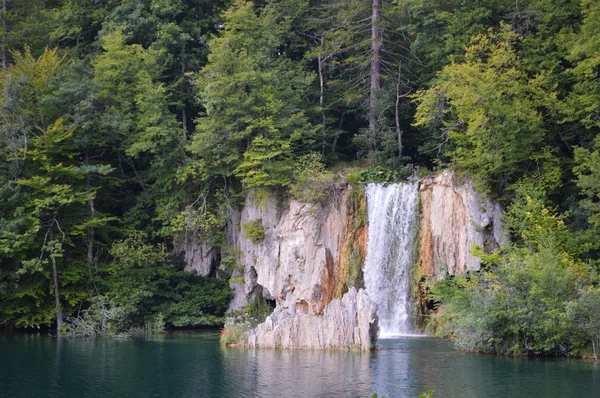 Plitvice καταρράκτη στην Κροατία — Φωτογραφία Αρχείου