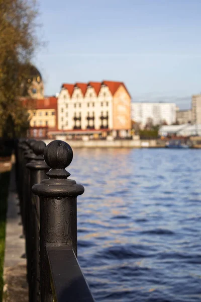 Visdorp in Kaliningrad op een zonnige herfstdag — Stockfoto