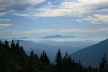 Ukrayna 'daki Karpat Dağları