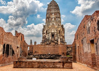 Wat Ratchaburana Ayutthaya 'nın Tayland' da tarihi bir hikayesi var.