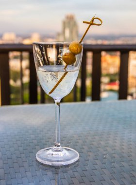 Tayland Asya 'dan bir kozmopolit kokteyli.