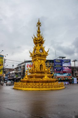 Chiang Rai Tayland ve Asya 'dan bir gezi için saat kulesini ziyaret ediyoruz.