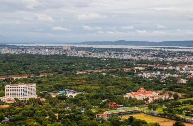 Mandalay Myanmar Burma Güneydoğu Asiaview Mandalay Tepesi 'nden manzara ve şehir manzarası
