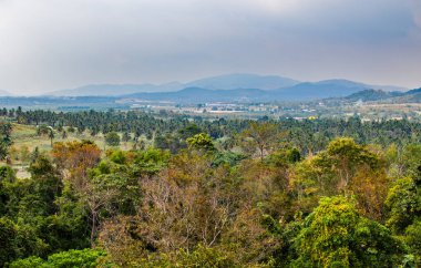Si Racha Tayland ve Asya 'daki Wat Khao Tabak çevresindeki manzara