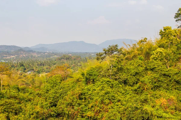 Si Racha Tayland ve Asya 'daki Wat Khao Tabak çevresindeki manzara