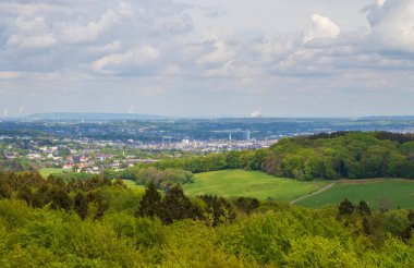 Almanya, Belçika ve Hollanda üçgenlerindeki Aachen çevresindeki manzara.