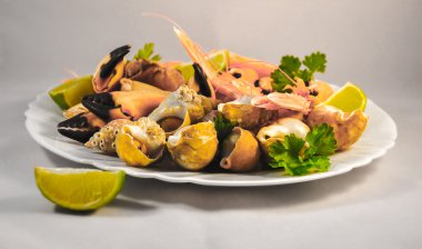 karışık deniz ürünleri