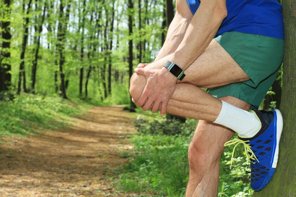 Knee injury, Man runner with knee pain — Stock Photo, Image