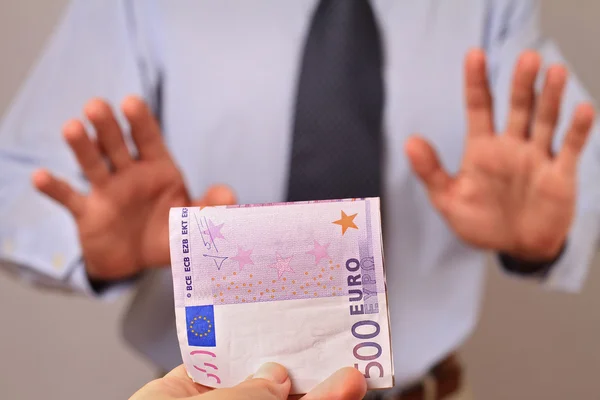 Hombre de Negocios Negando Dinero. Corrupción, concepto de soborno — Foto de Stock