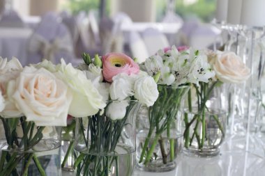 Düğün çiçek aranjmanı