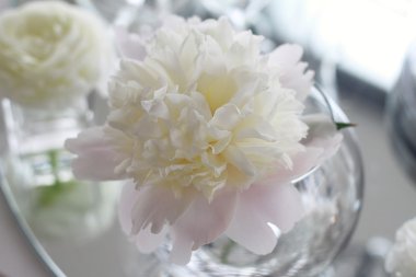 Düğün çiçek aranjmanı