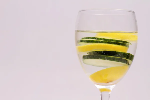 Cucumber and lemon detox water. Healthy lifestyle concept. Copy space image — Stockfoto