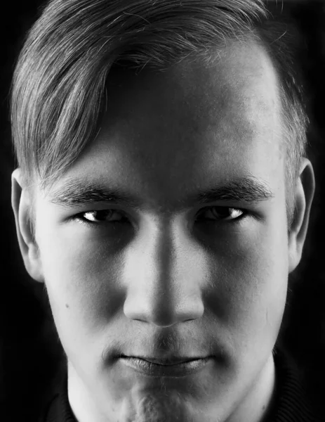 Emotional black-and-white portrait of a young man — Stock Photo, Image