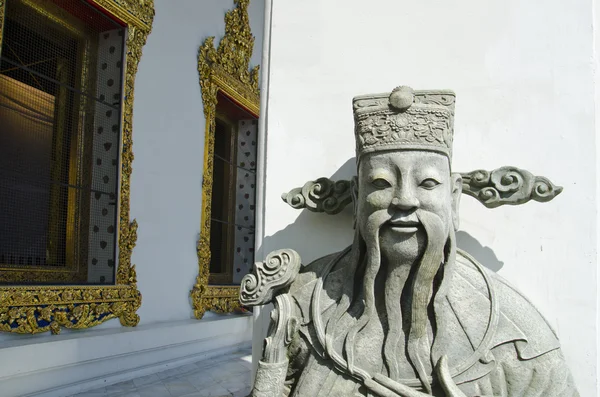 Китайская статуя в храме Ват Пхо — стоковое фото