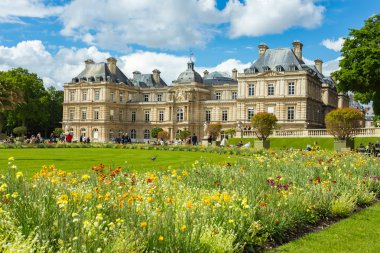 Yaz aylarında Palais Royal Paris, Fransa