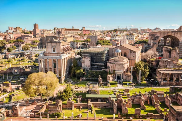 Het Forum Romanum in Rome, Italië — Stockfoto