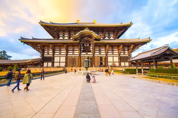 Η κεντρική αίθουσα του Todai-ji ναός στη Nara της Ιαπωνίας. — Φωτογραφία Αρχείου