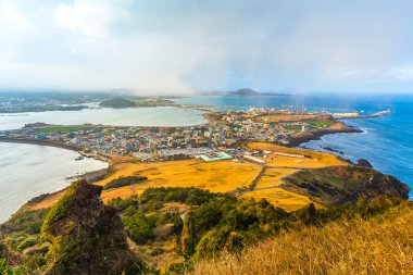 Seongsan Ilchulbong dağ Jeju Adası, Güney Kore üzerinden görüntülemek
