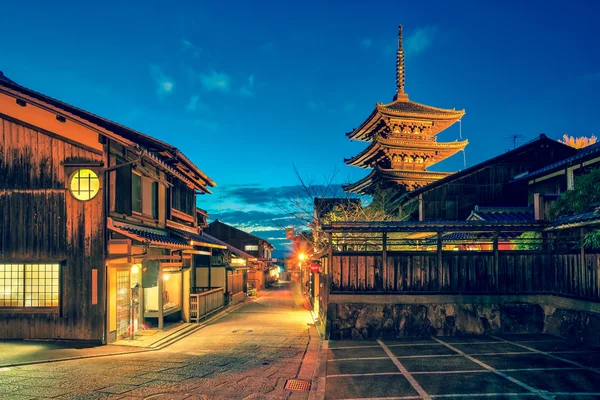 Foto filtrada de la antigua calle Kioto en Japón —  Fotos de Stock