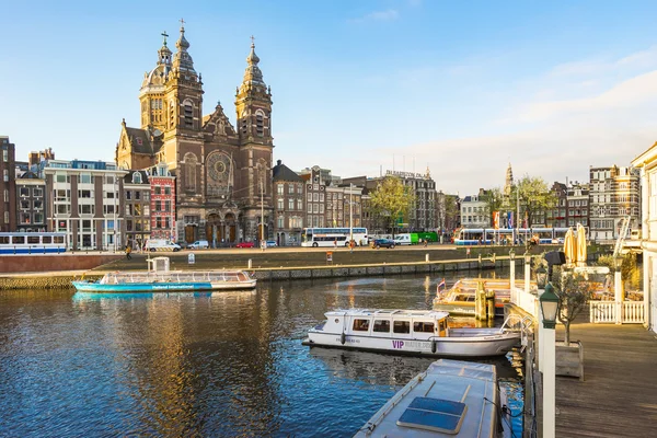 Amsterdam vista canale al mattino — Foto Stock