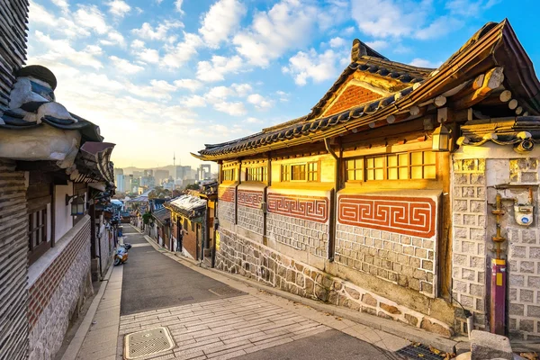 Bukchon a antiga aldeia em Seul, Coréia do Sul — Fotografia de Stock