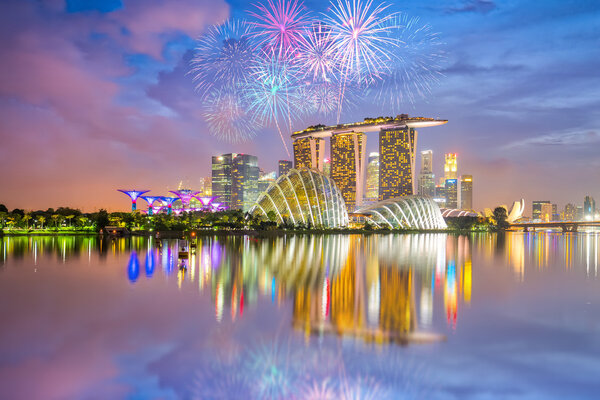 Праздник фейерверков в Сингапуре
