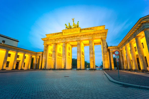 Brandenburger Tor (Braniborská brána) v Berlíně — Stock fotografie