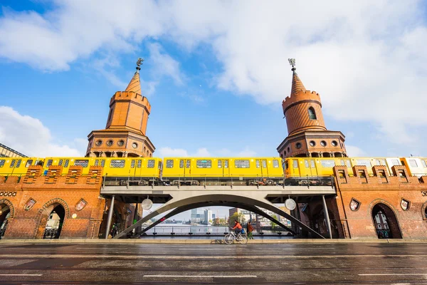 독일 베를린의 오베르 바움 다리 — 스톡 사진