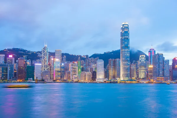 Victoria Vista del puerto por la noche en Hong Kong — Foto de Stock
