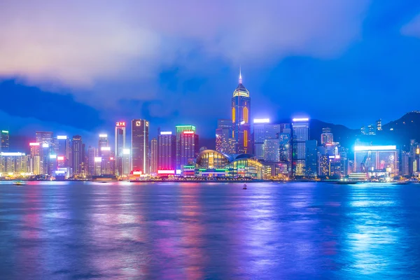 Paisagem urbana hong kong à noite — Fotografia de Stock