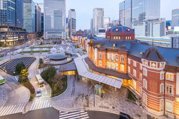 Estação Tóquio Com Edifícios Modernos Cidade Tóquio Japão Crepúsculo — Fotografia de Stock