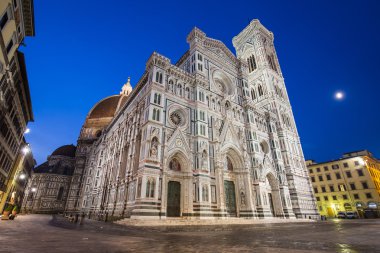 Alacakaranlık, Duomo, Florence, İtalya.