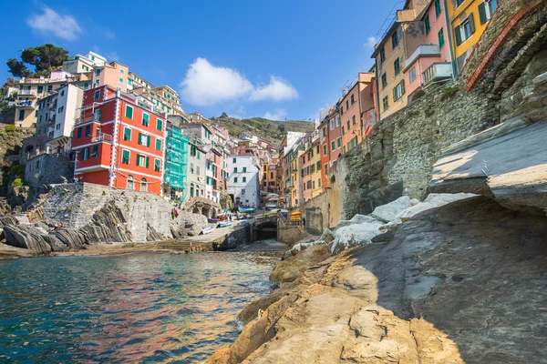 Riomaggiore pueblo de pescadores en Cinque Terre, Italia —  Fotos de Stock