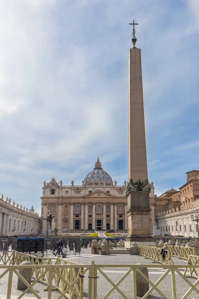 Saint Peter's Square in Vatican City — Stock Photo, Image