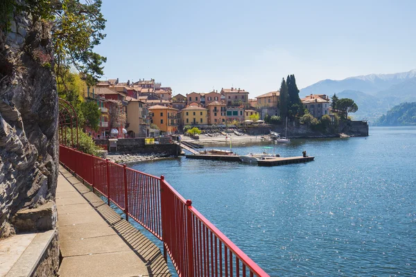 Varenna vesnice v jezeře como, Itálie — Stock fotografie