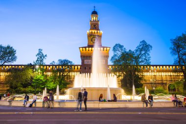 Sforza Kalesi Kuzey İtalya Milano'da kalesidir. 