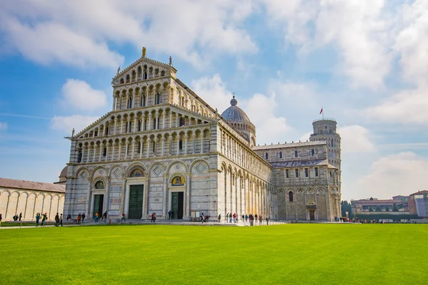 Eğik Pisa Kulesi, İtalya. — Stok fotoğraf